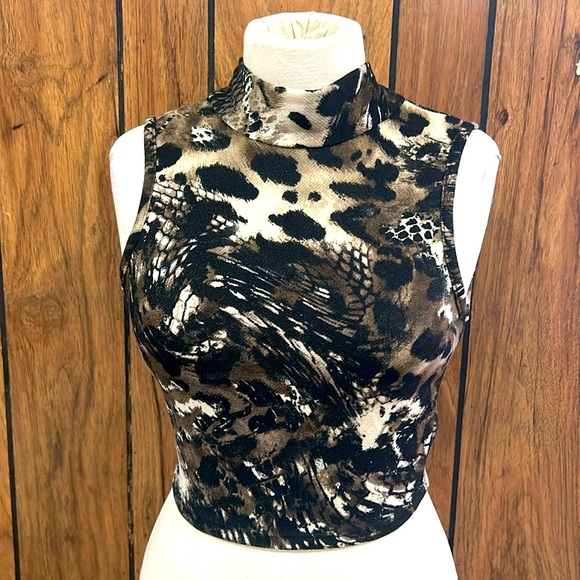 Sleeveless Crop Tiger Print Casual open back Party Wear Top women’s Sz M - Picture 1 of 3